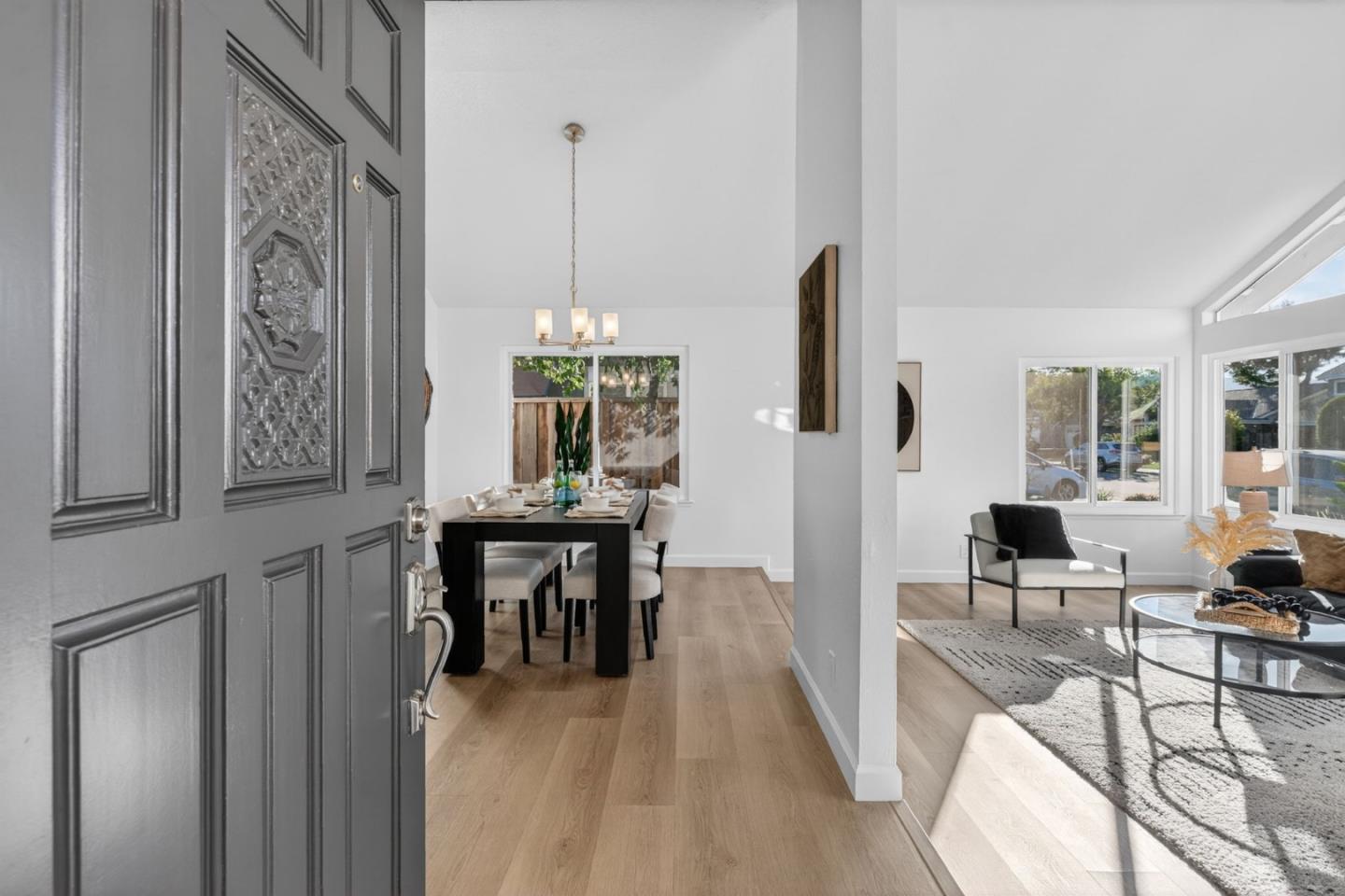 Detail Gallery Image 4 of 35 For 4101 Ashbrook Cir, San Jose,  CA 95124 - 4 Beds | 2 Baths