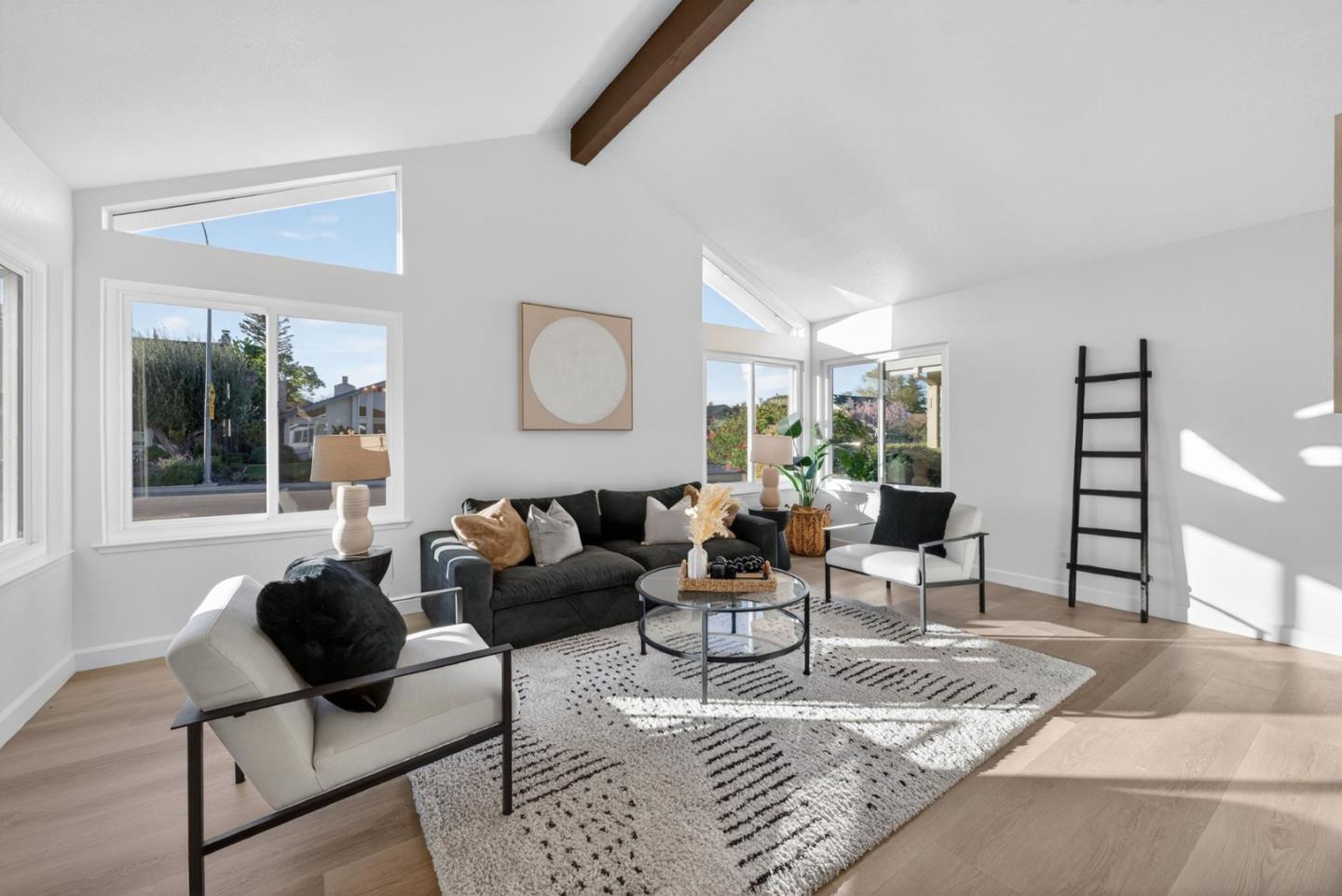 Detail Gallery Image 9 of 35 For 4101 Ashbrook Cir, San Jose,  CA 95124 - 4 Beds | 2 Baths