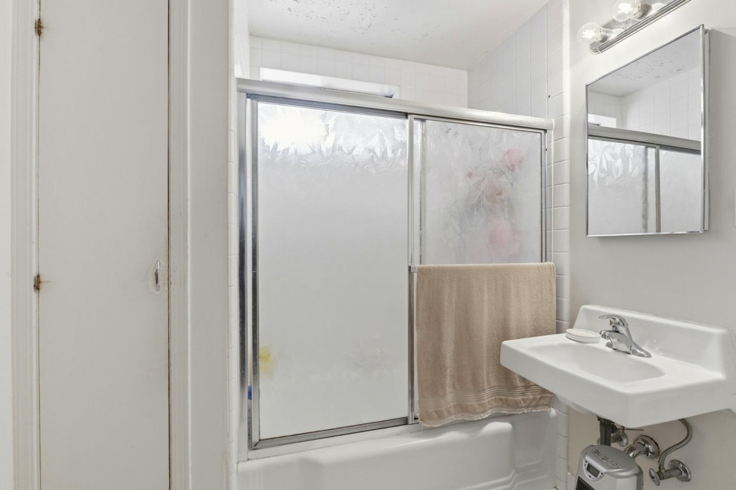 Detail Gallery Image 40 of 61 For 840 El Camino Real, Millbrae,  CA 94030 - – Beds | – Baths