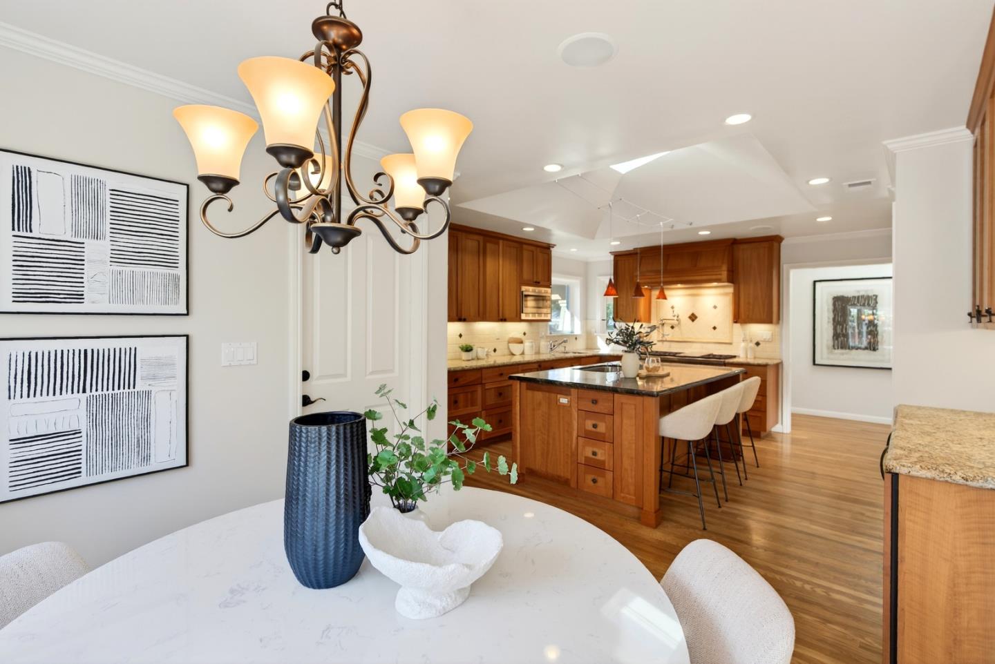 Detail Gallery Image 14 of 60 For 1452 La Crosse Dr, Sunnyvale,  CA 94087 - 4 Beds | 2 Baths