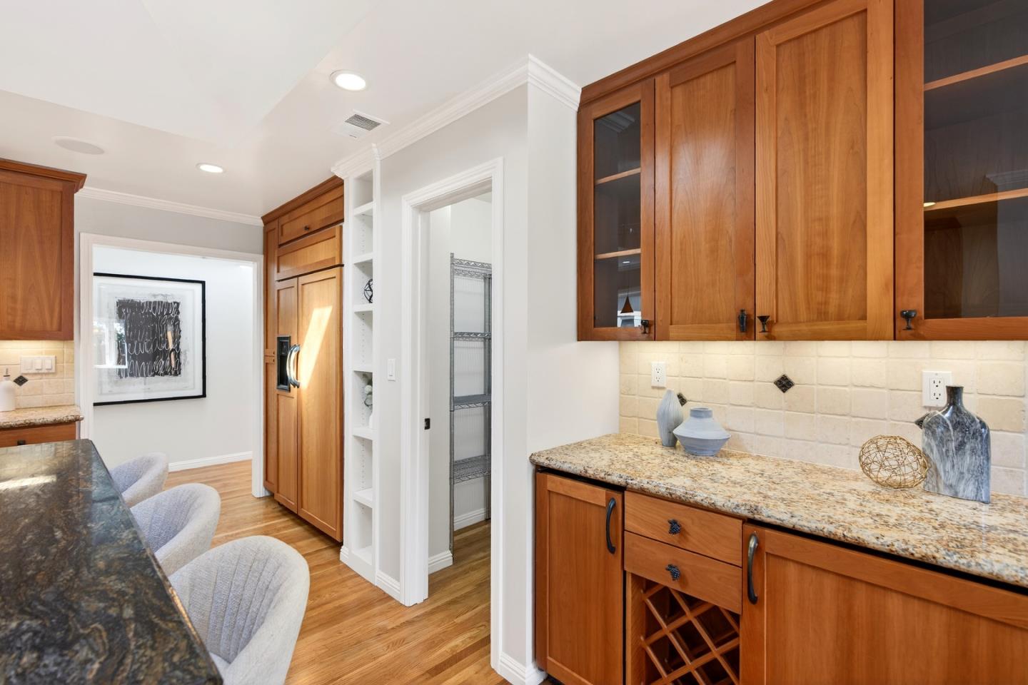 Detail Gallery Image 21 of 60 For 1452 La Crosse Dr, Sunnyvale,  CA 94087 - 4 Beds | 2 Baths