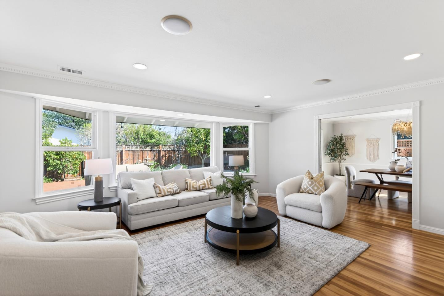 Detail Gallery Image 4 of 60 For 1452 La Crosse Dr, Sunnyvale,  CA 94087 - 4 Beds | 2 Baths