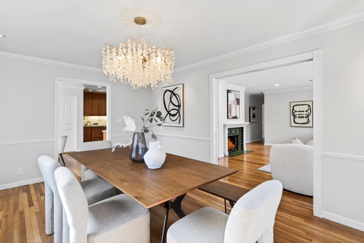 Detail Gallery Image 9 of 60 For 1452 La Crosse Dr, Sunnyvale,  CA 94087 - 4 Beds | 2 Baths