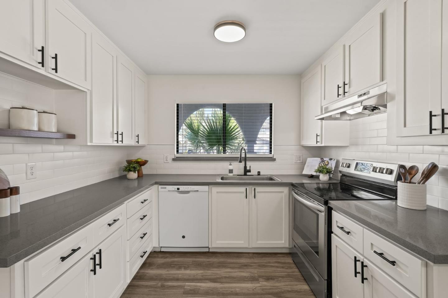 Detail Gallery Image 16 of 45 For 2571 Gumdrop Dr, San Jose,  CA 95148 - 3 Beds | 2 Baths