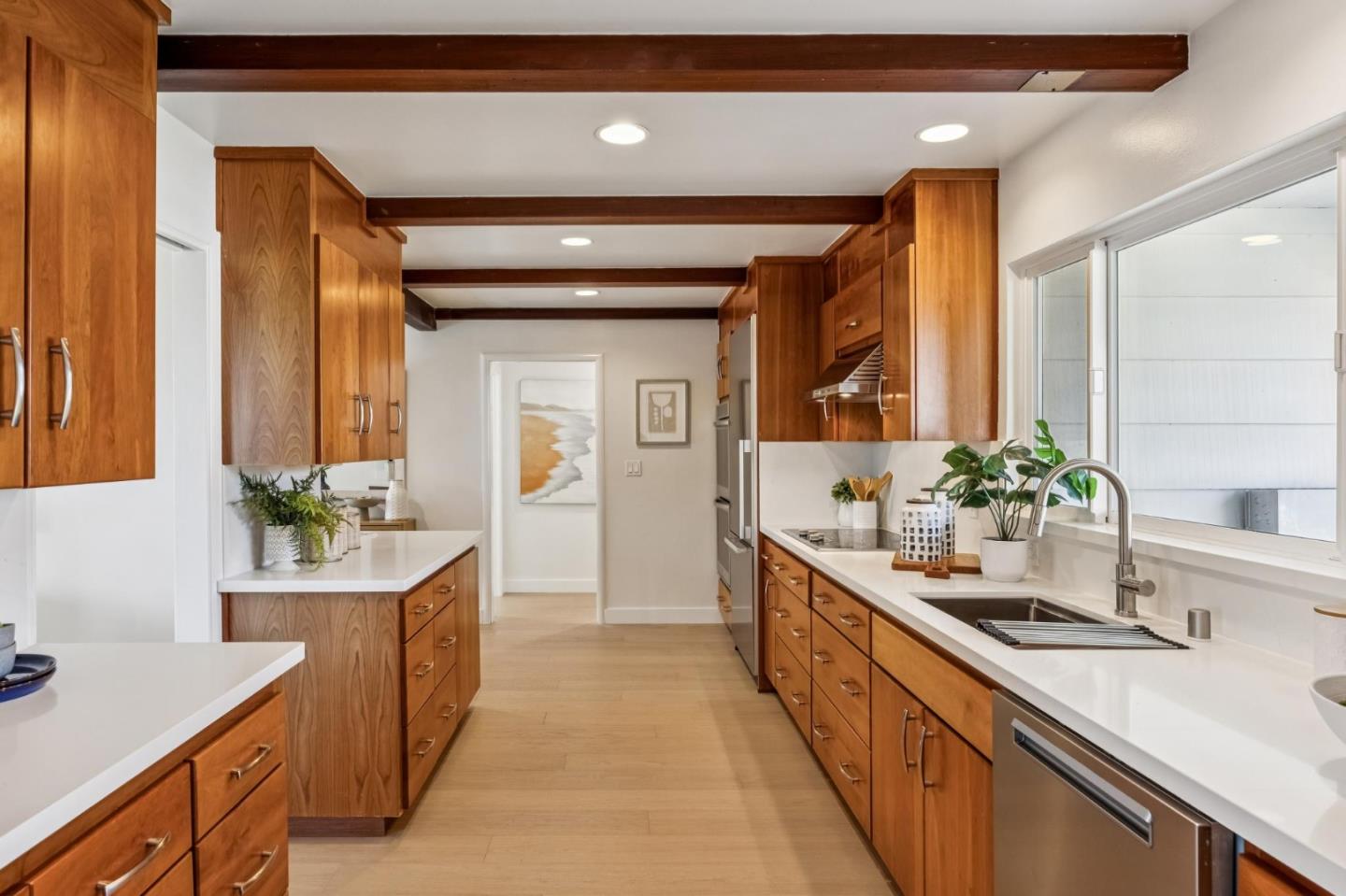 Detail Gallery Image 12 of 51 For 14 Kenmar, Burlingame,  CA 94010 - 3 Beds | 3 Baths