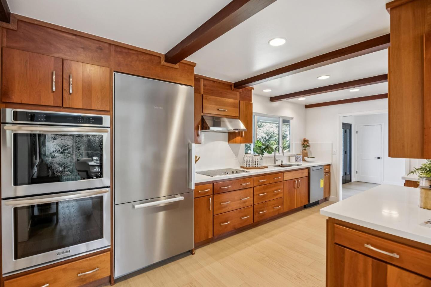 Detail Gallery Image 13 of 51 For 14 Kenmar, Burlingame,  CA 94010 - 3 Beds | 3 Baths