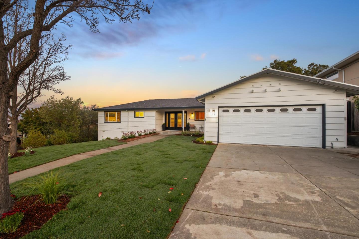 Detail Gallery Image 3 of 51 For 14 Kenmar, Burlingame,  CA 94010 - 3 Beds | 3 Baths