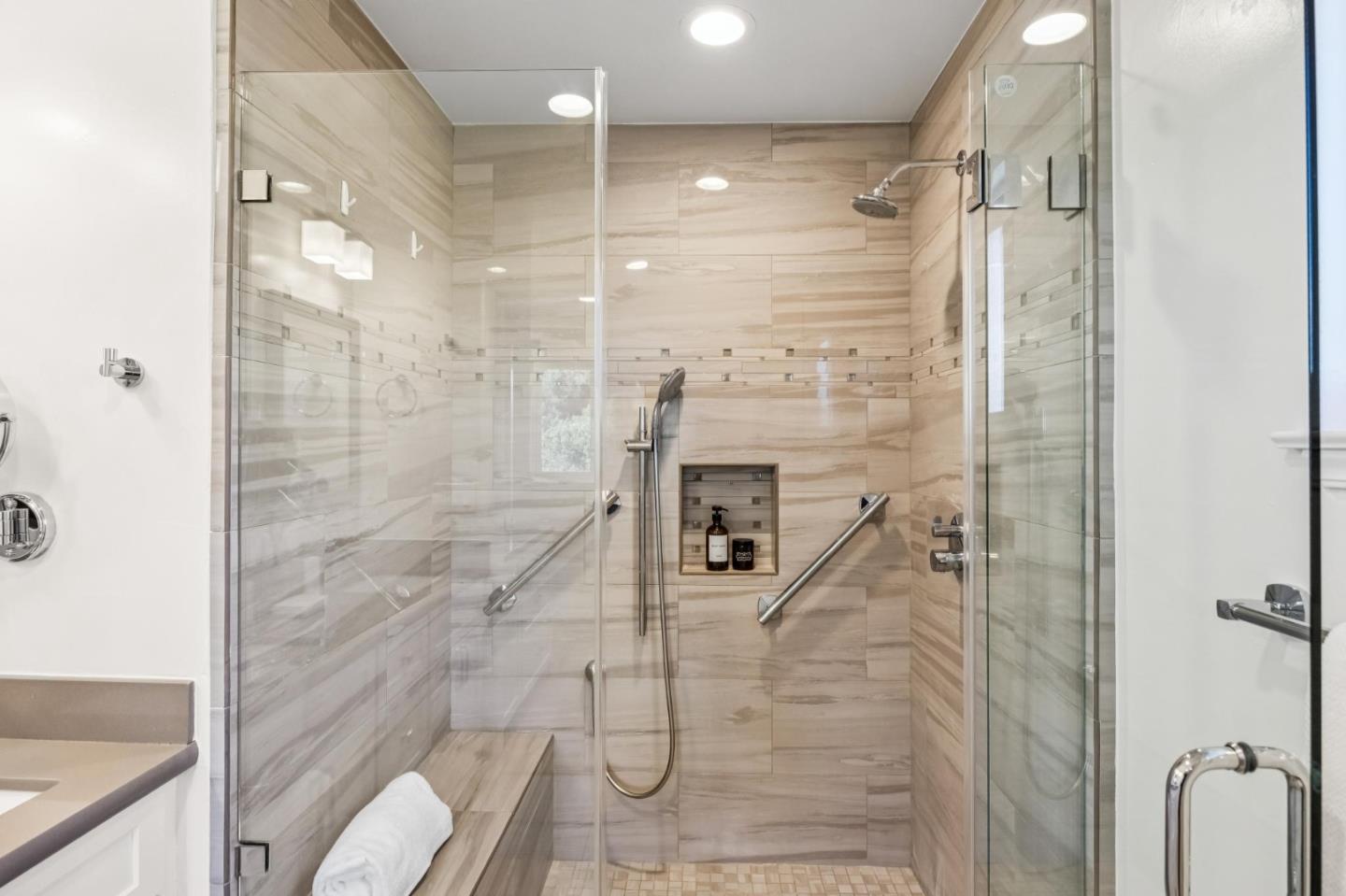 Detail Gallery Image 34 of 51 For 14 Kenmar, Burlingame,  CA 94010 - 3 Beds | 3 Baths