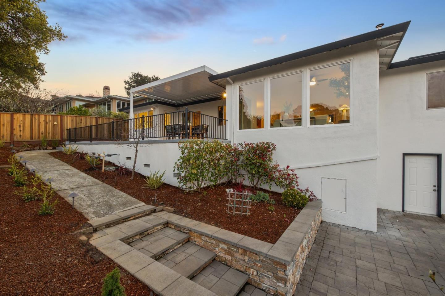 Detail Gallery Image 44 of 51 For 14 Kenmar, Burlingame,  CA 94010 - 3 Beds | 3 Baths