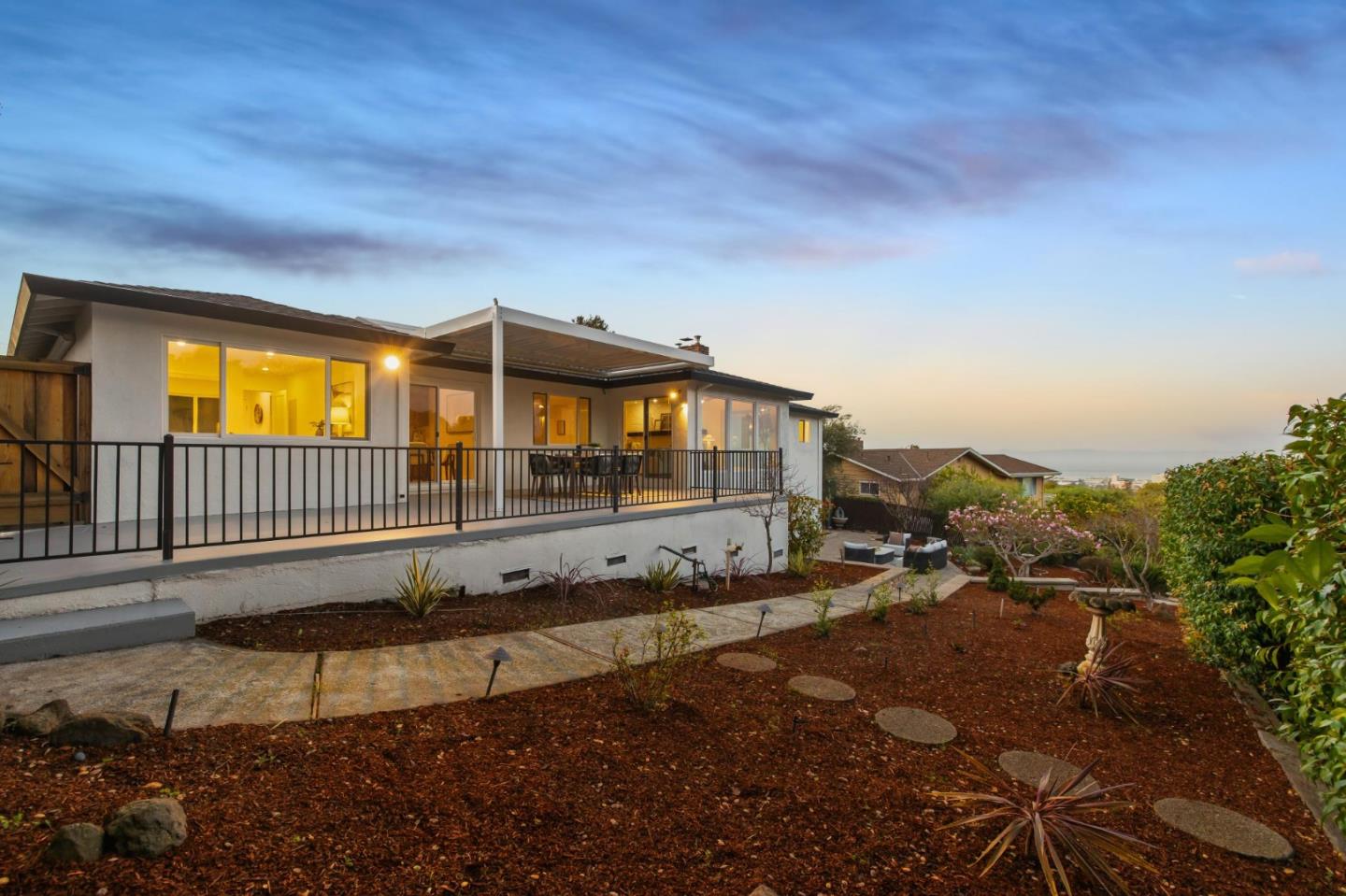 Detail Gallery Image 46 of 51 For 14 Kenmar, Burlingame,  CA 94010 - 3 Beds | 3 Baths