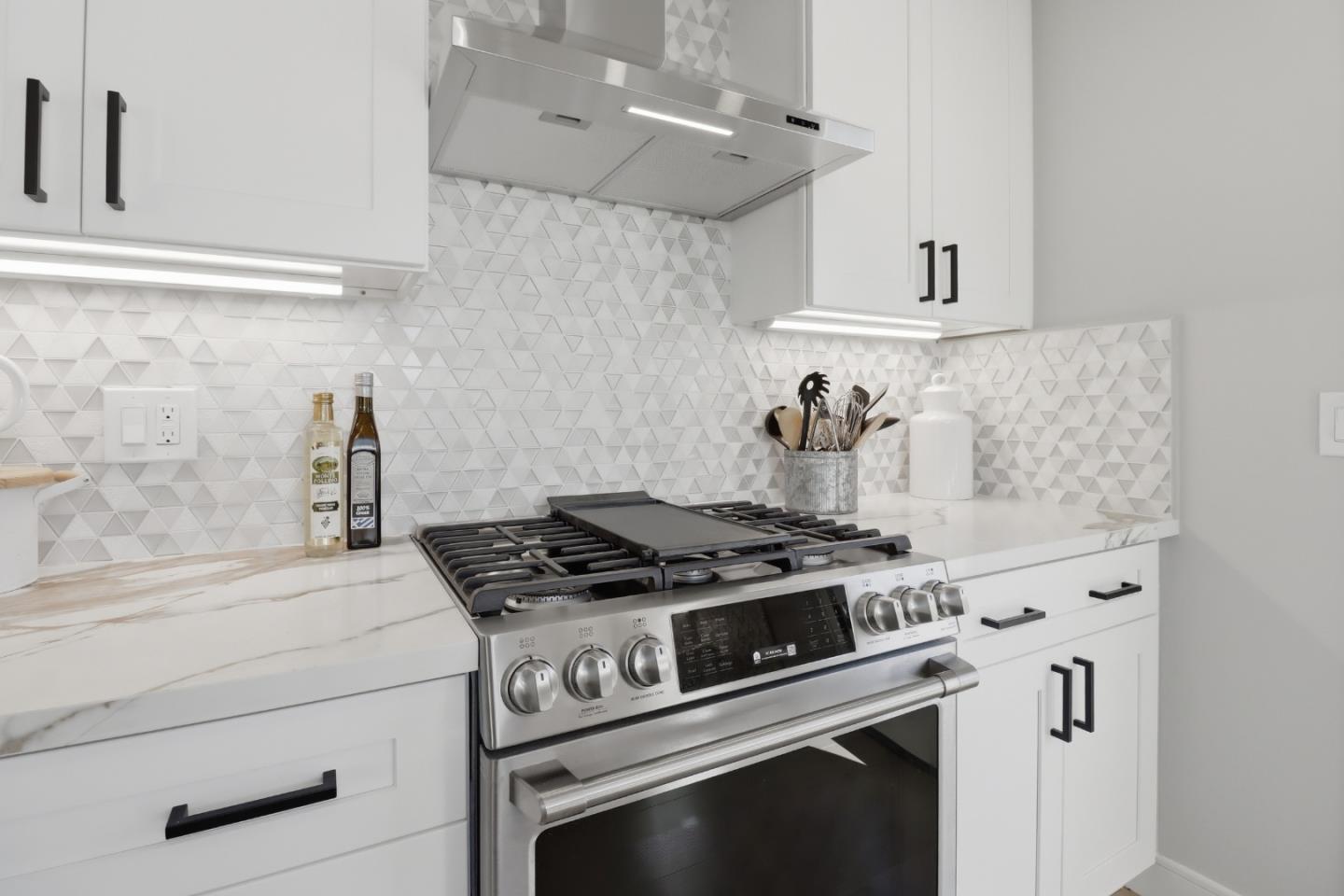 Detail Gallery Image 12 of 36 For 473 N 19th St, San Jose,  CA 95112 - 3 Beds | 2 Baths