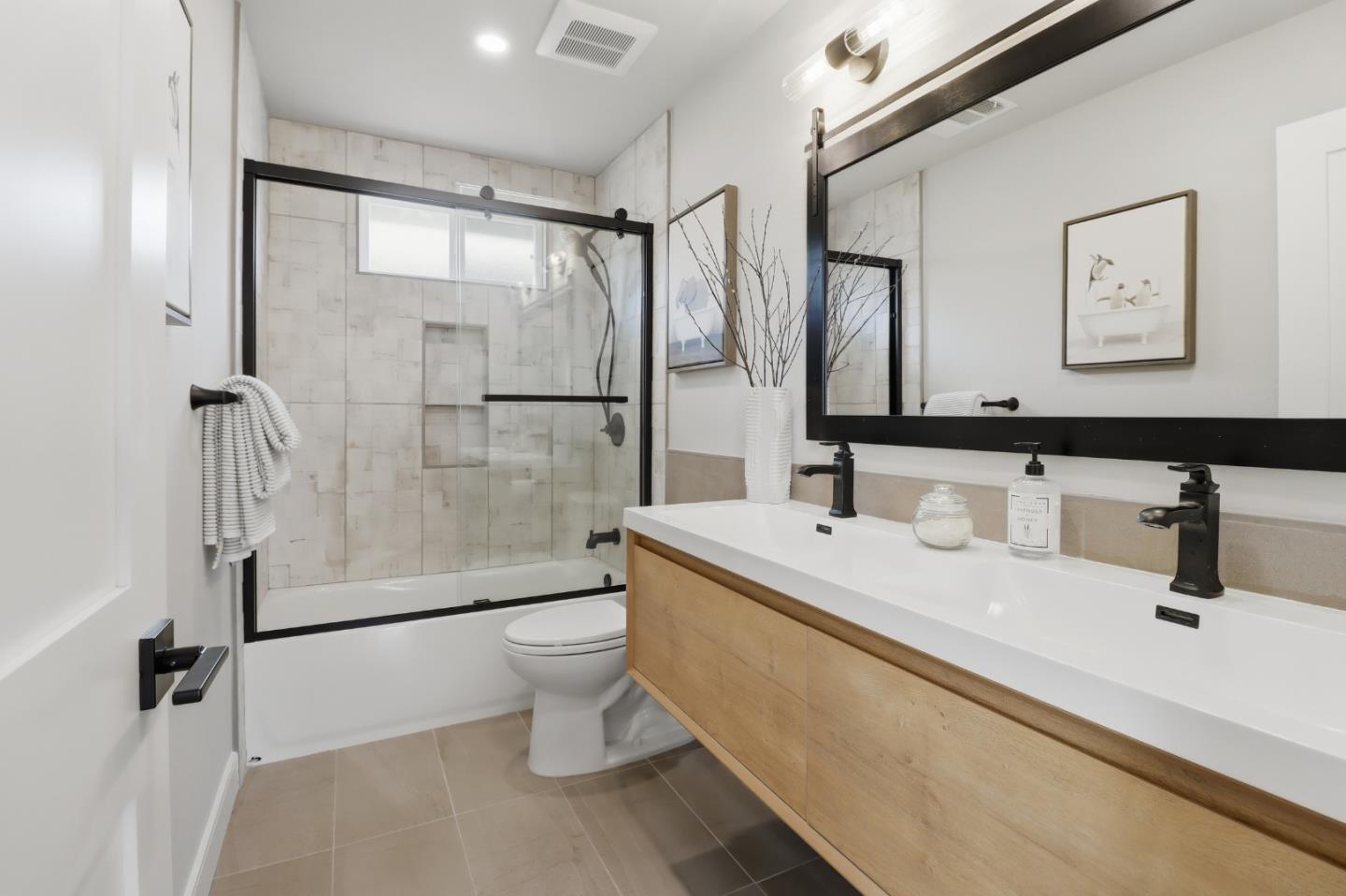 Detail Gallery Image 16 of 36 For 473 N 19th St, San Jose,  CA 95112 - 3 Beds | 2 Baths