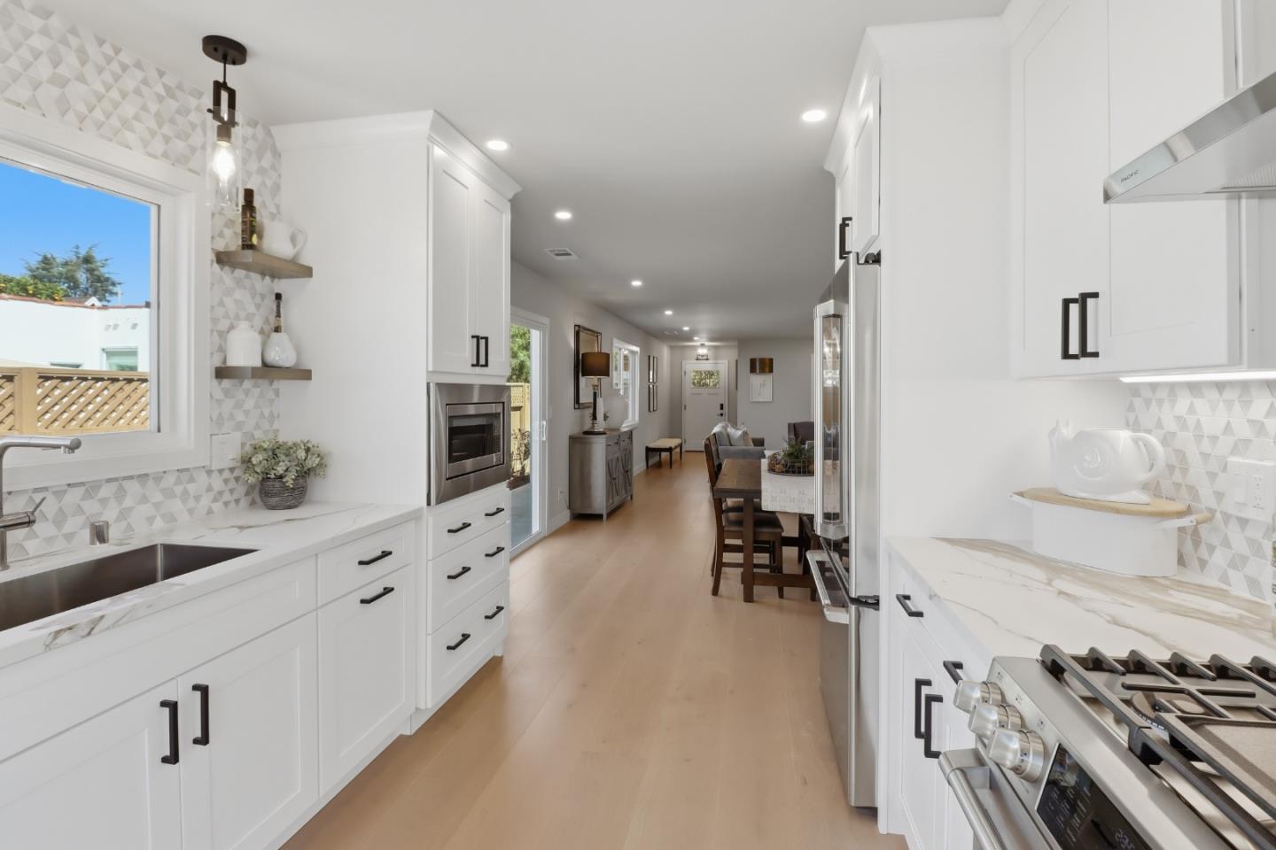 Detail Gallery Image 8 of 36 For 473 N 19th St, San Jose,  CA 95112 - 3 Beds | 2 Baths