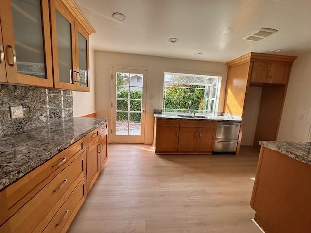 Detail Gallery Image 6 of 18 For 41581 Joyce Ave, Fremont,  CA 94539 - 3 Beds | 2 Baths