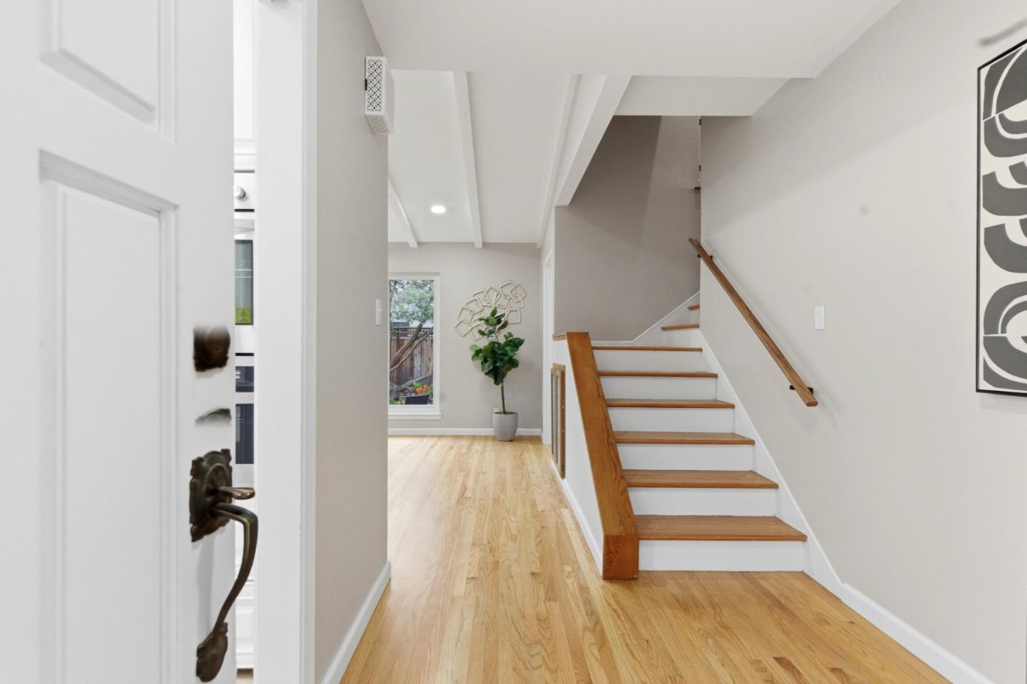 Detail Gallery Image 11 of 49 For 3158 Fowler Ave, Santa Clara,  CA 95051 - 3 Beds | 2/1 Baths