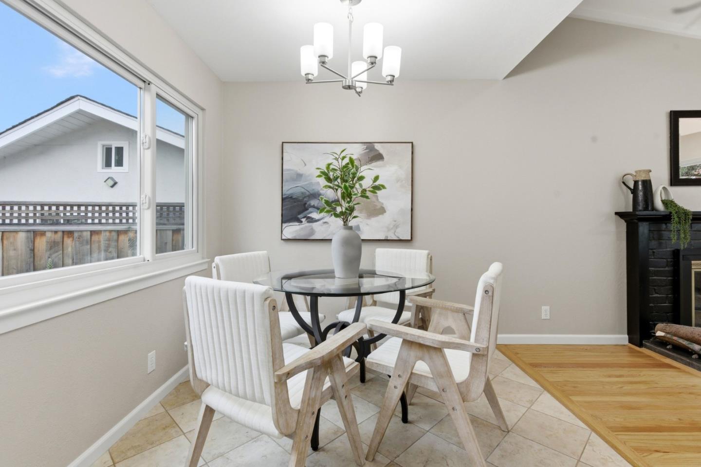 Detail Gallery Image 14 of 49 For 3158 Fowler Ave, Santa Clara,  CA 95051 - 3 Beds | 2/1 Baths