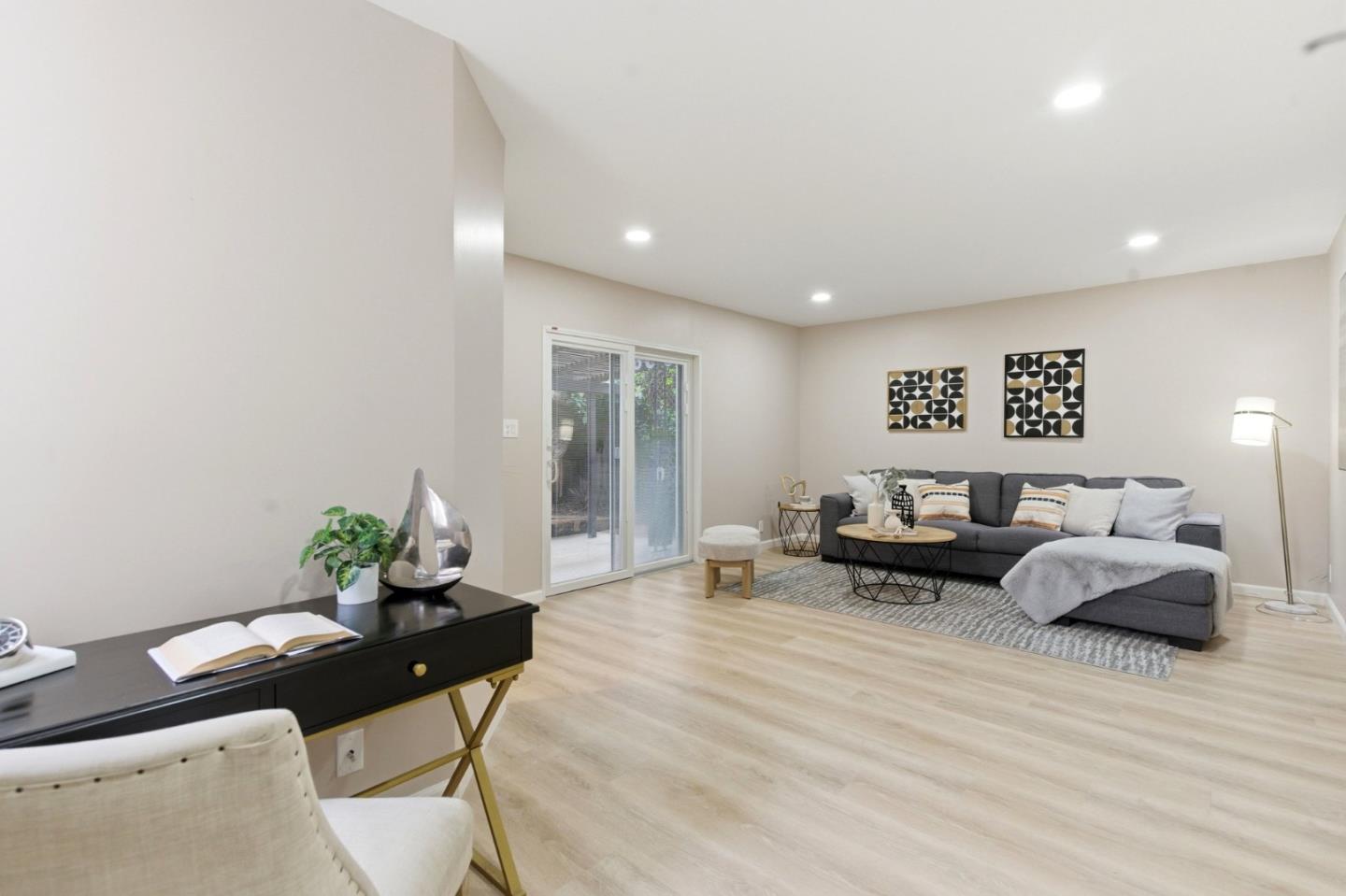 Detail Gallery Image 18 of 49 For 3158 Fowler Ave, Santa Clara,  CA 95051 - 3 Beds | 2/1 Baths