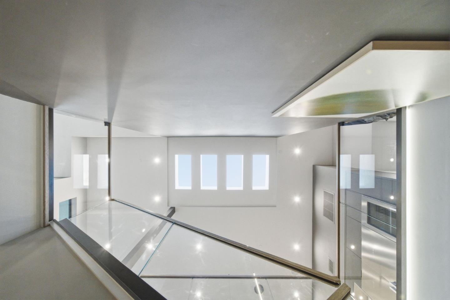 Detail Gallery Image 42 of 49 For 90 Crescent Dr, Palo Alto,  CA 94301 - 5 Beds | 5/2 Baths