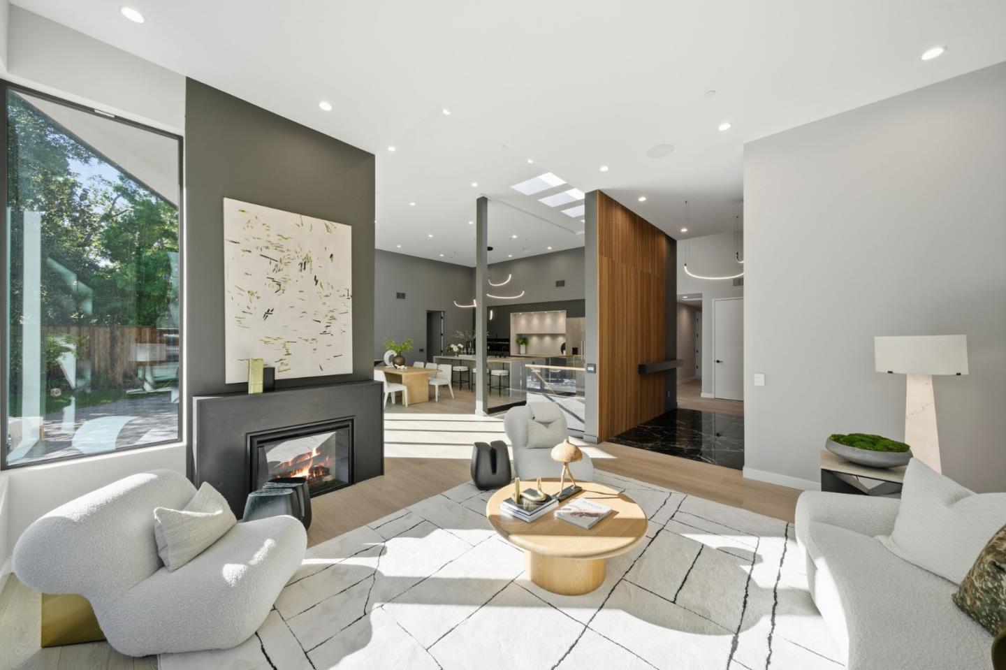 Detail Gallery Image 8 of 49 For 90 Crescent Dr, Palo Alto,  CA 94301 - 5 Beds | 5/2 Baths