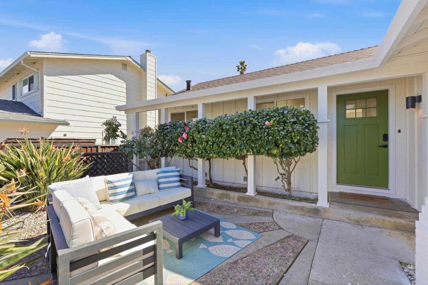 Detail Gallery Image 4 of 56 For 1574 Guadalajara Dr, San Jose,  CA 95120 - 4 Beds | 2 Baths