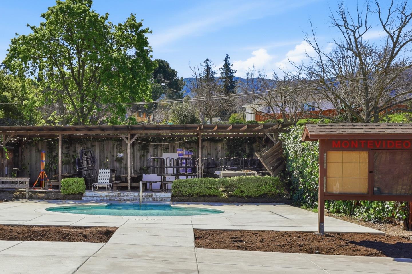 Detail Gallery Image 48 of 56 For 1574 Guadalajara Dr, San Jose,  CA 95120 - 4 Beds | 2 Baths