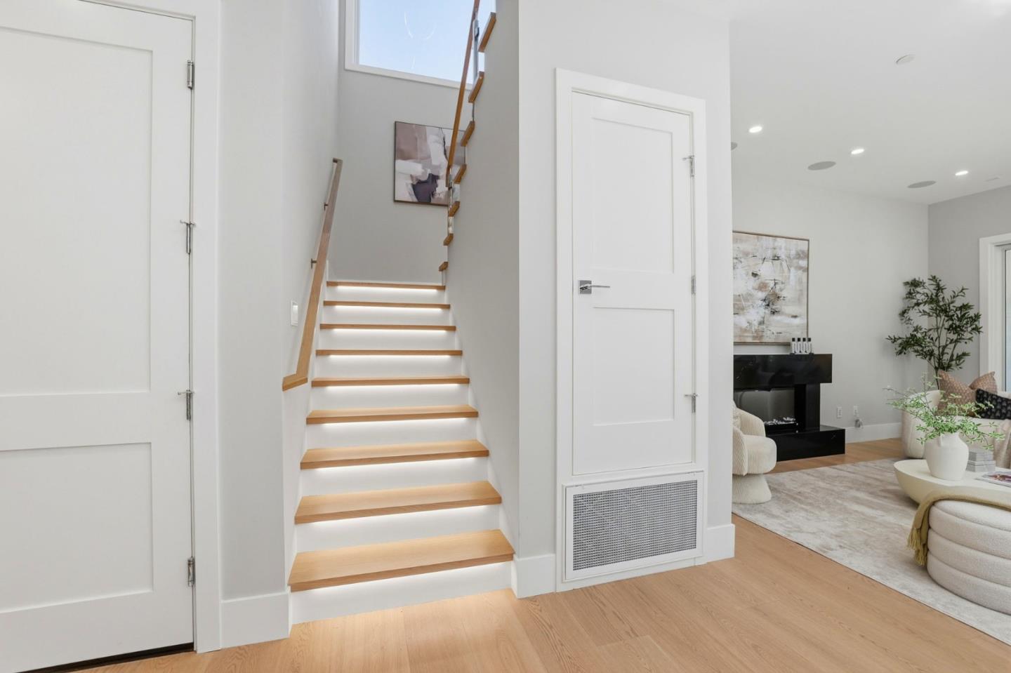 Detail Gallery Image 20 of 43 For 10536 S Tantau Ave, Cupertino,  CA 95014 - 6 Beds | 5 Baths