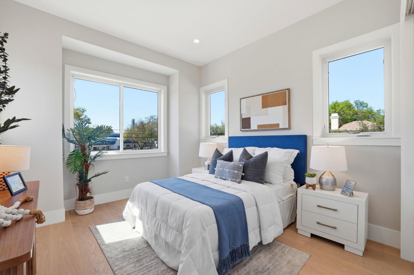 Detail Gallery Image 22 of 43 For 10536 S Tantau Ave, Cupertino,  CA 95014 - 6 Beds | 5 Baths