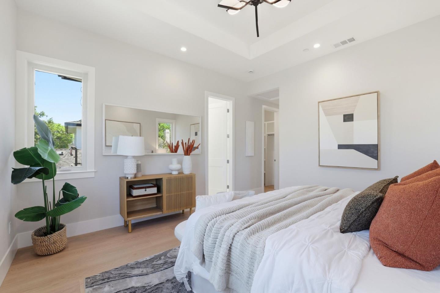 Detail Gallery Image 27 of 43 For 10536 S Tantau Ave, Cupertino,  CA 95014 - 6 Beds | 5 Baths