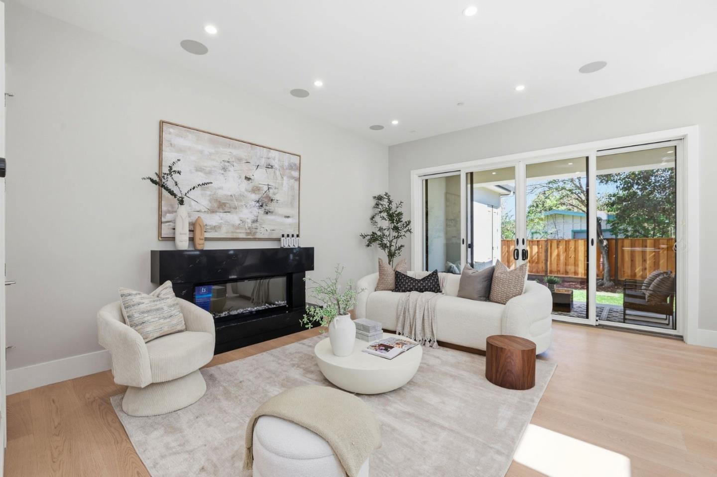 Detail Gallery Image 3 of 43 For 10536 S Tantau Ave, Cupertino,  CA 95014 - 6 Beds | 5 Baths