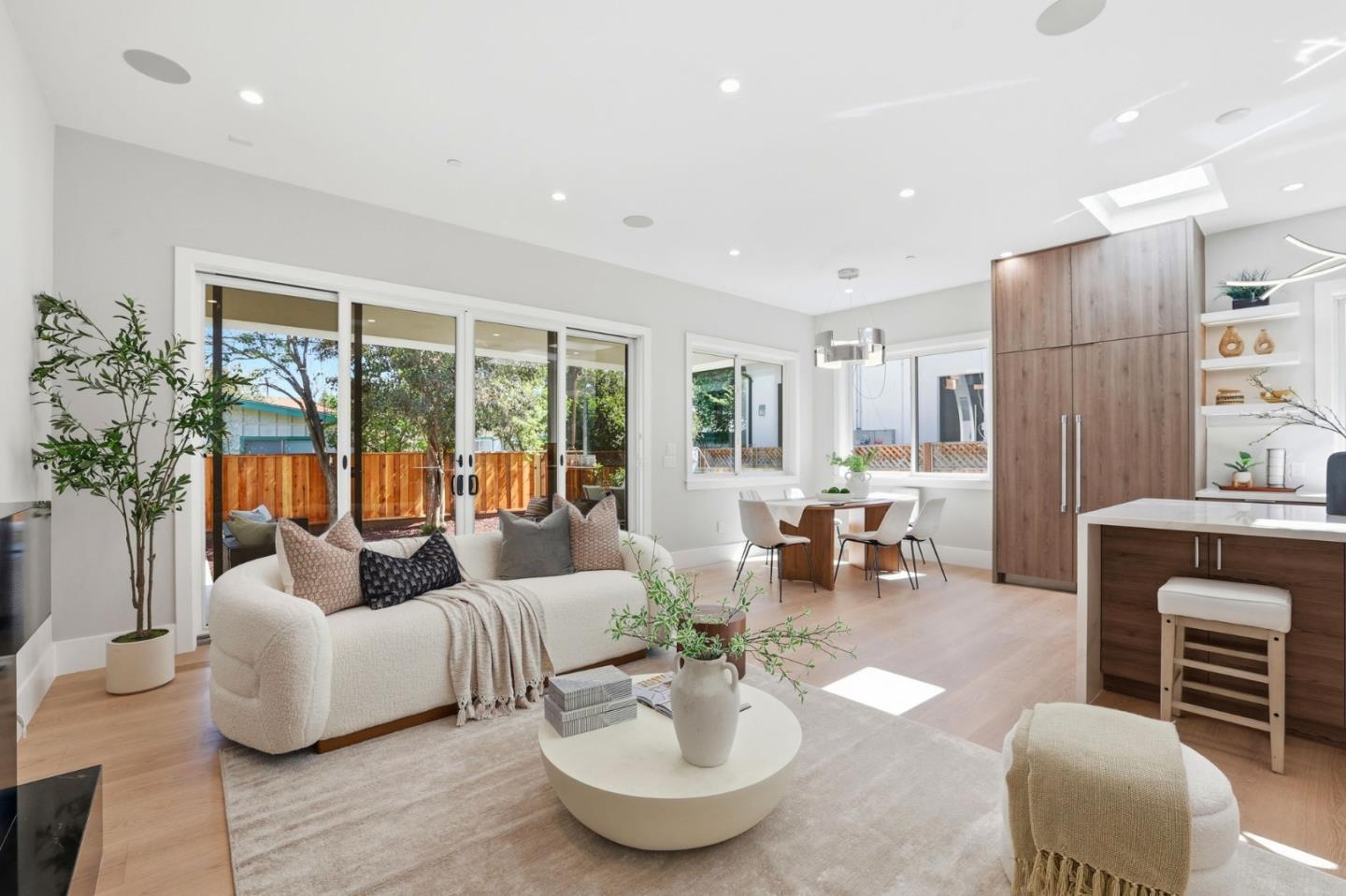 10536 Tantau Avenue, Cupertino, CA, 95014