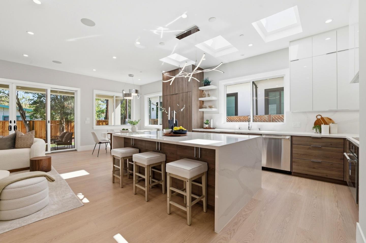 10536 Tantau Avenue, Cupertino, CA, 95014