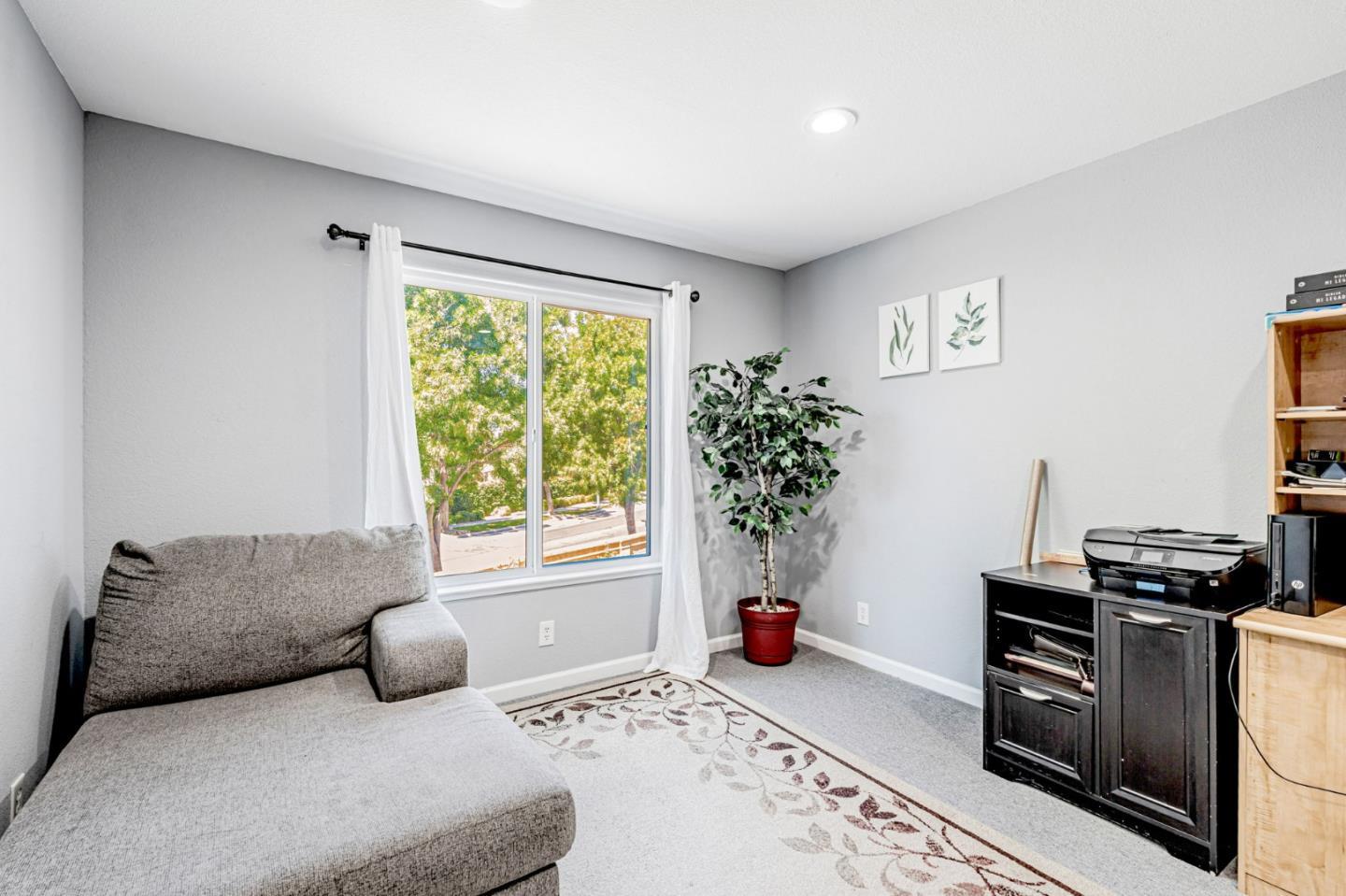 Detail Gallery Image 11 of 26 For 615 Heron Dr, Los Banos,  CA 93635 - 5 Beds | 3 Baths