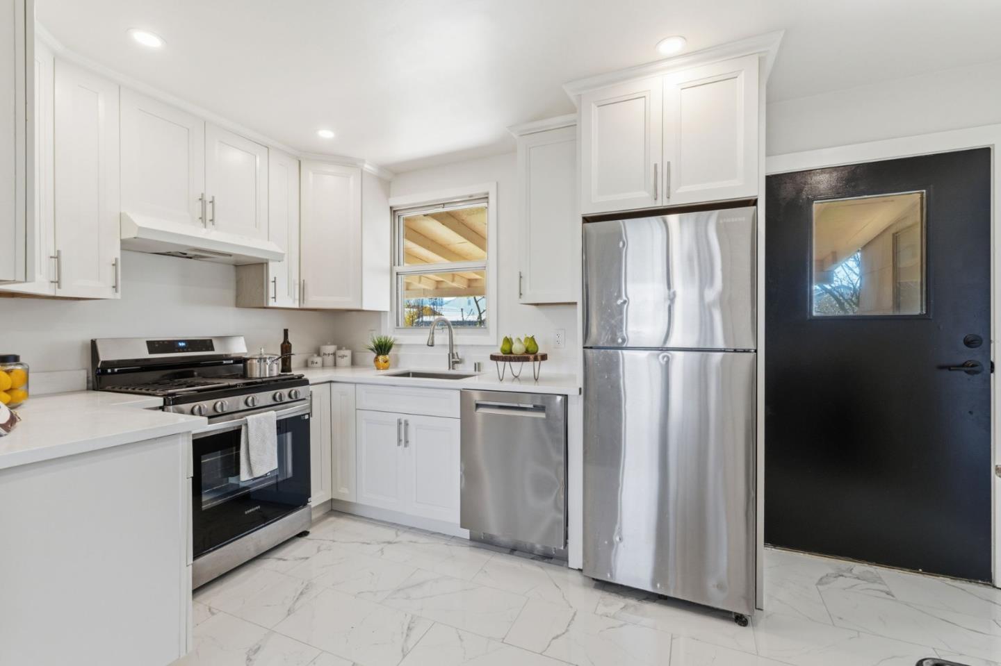 Detail Gallery Image 29 of 45 For 741 5th Ave, San Bruno,  CA 94066 - 3 Beds | 1 Baths