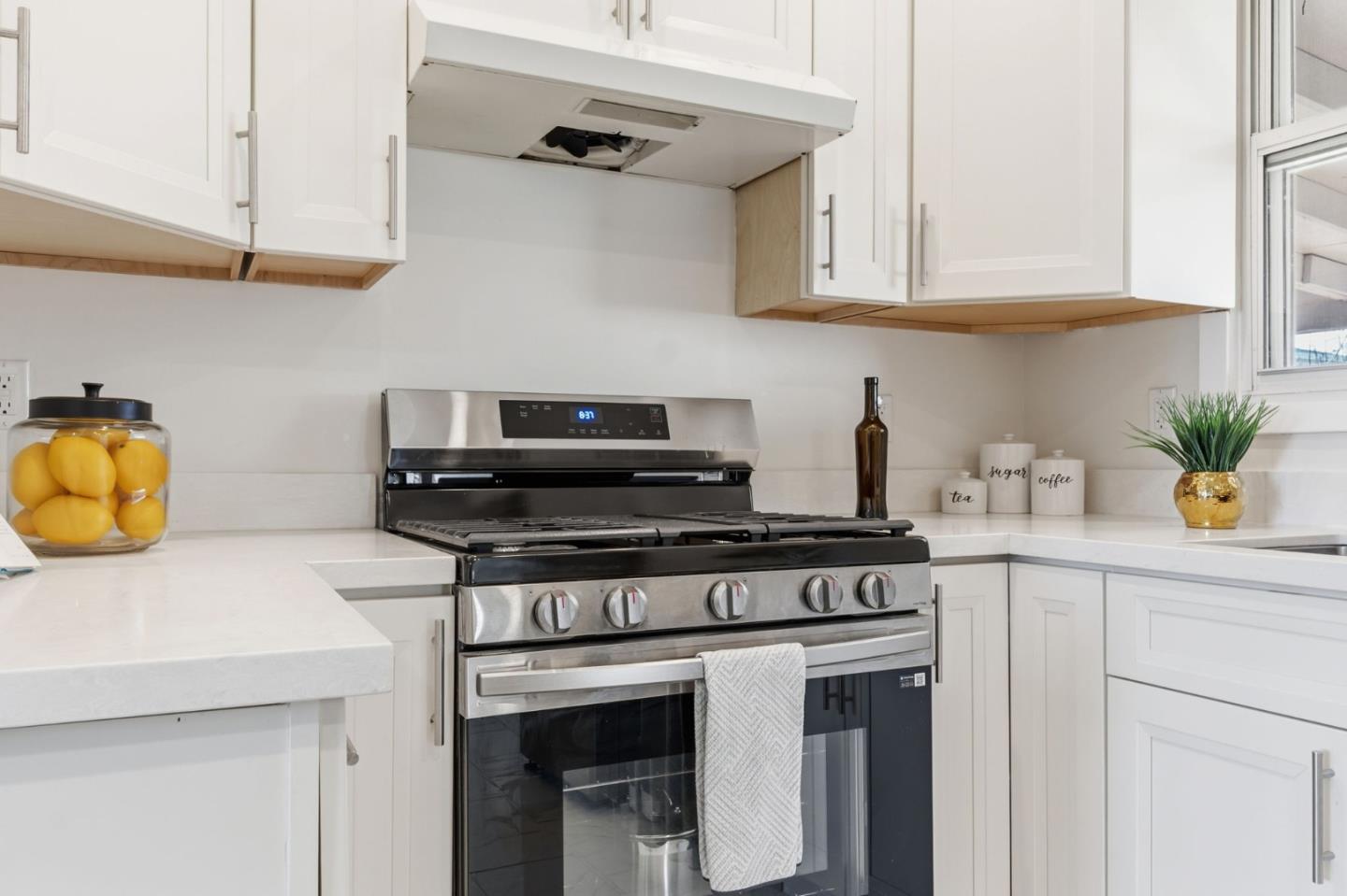 Detail Gallery Image 32 of 45 For 741 5th Ave, San Bruno,  CA 94066 - 3 Beds | 1 Baths