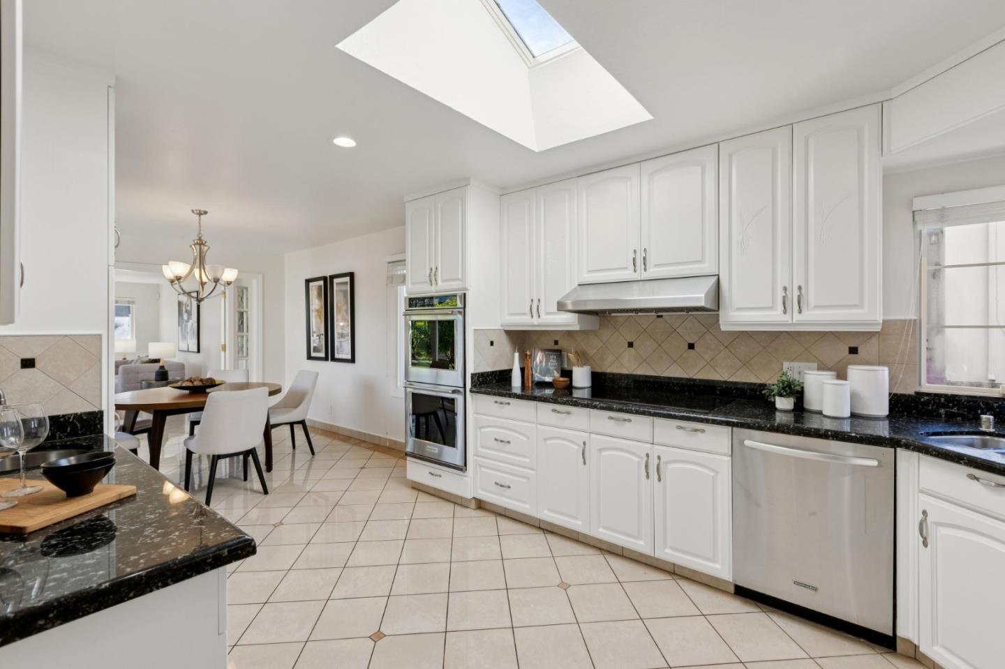 Detail Gallery Image 15 of 83 For 417 36th Ave, San Mateo,  CA 94403 - 3 Beds | 2/1 Baths