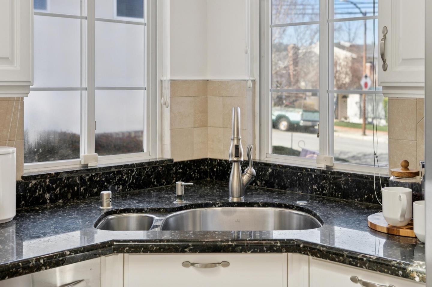 Detail Gallery Image 21 of 83 For 417 36th Ave, San Mateo,  CA 94403 - 3 Beds | 2/1 Baths