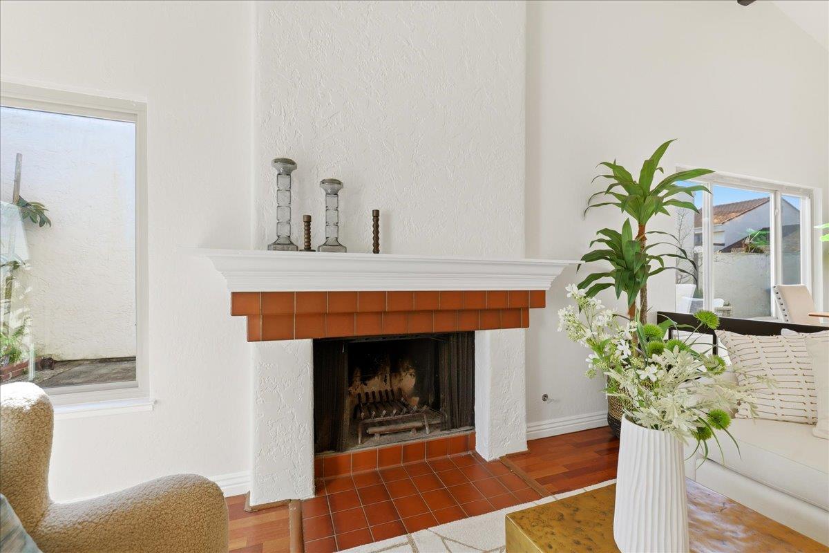 Detail Gallery Image 12 of 72 For 32 Lido Cir, Redwood City,  CA 94065 - 2 Beds | 2 Baths