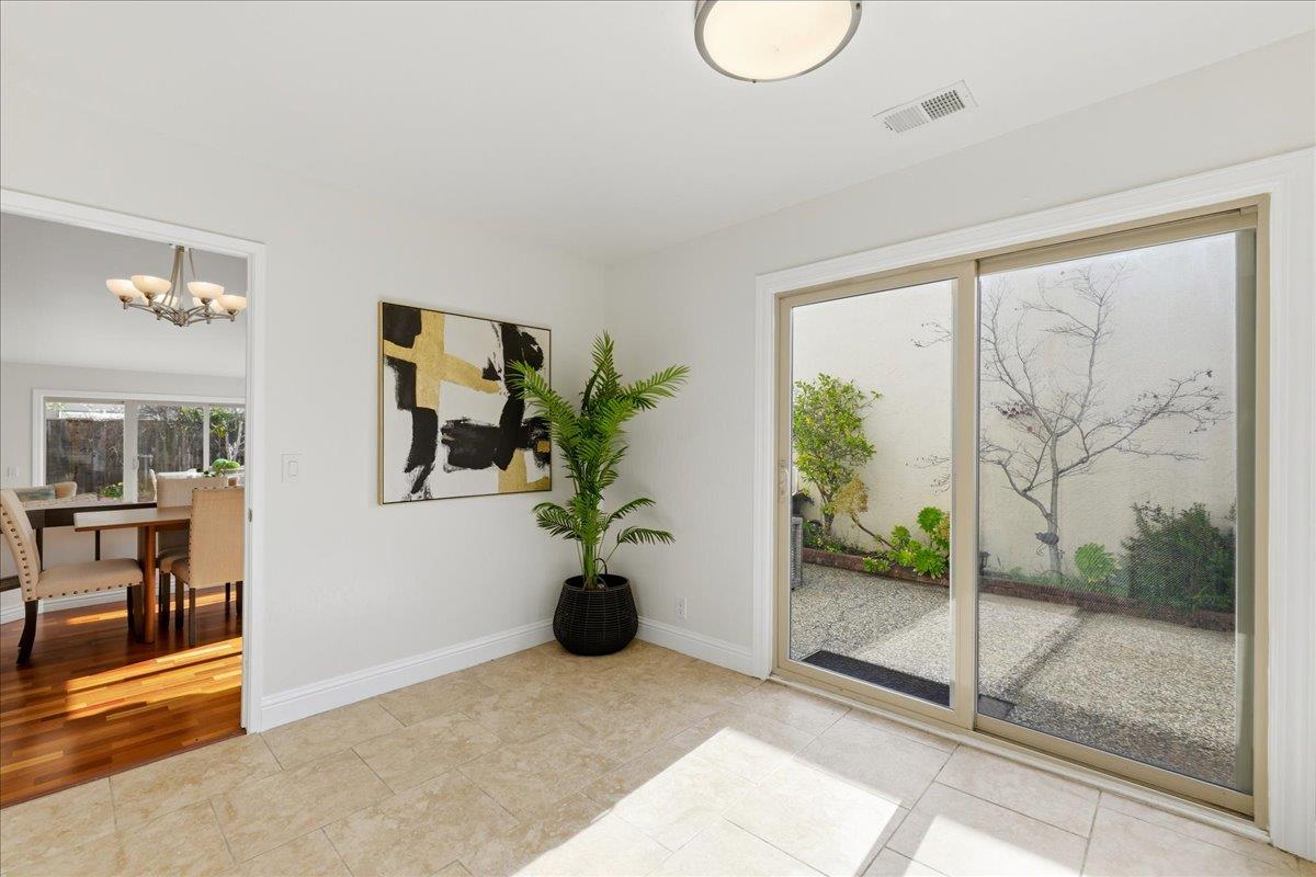 Detail Gallery Image 26 of 72 For 32 Lido Cir, Redwood City,  CA 94065 - 2 Beds | 2 Baths