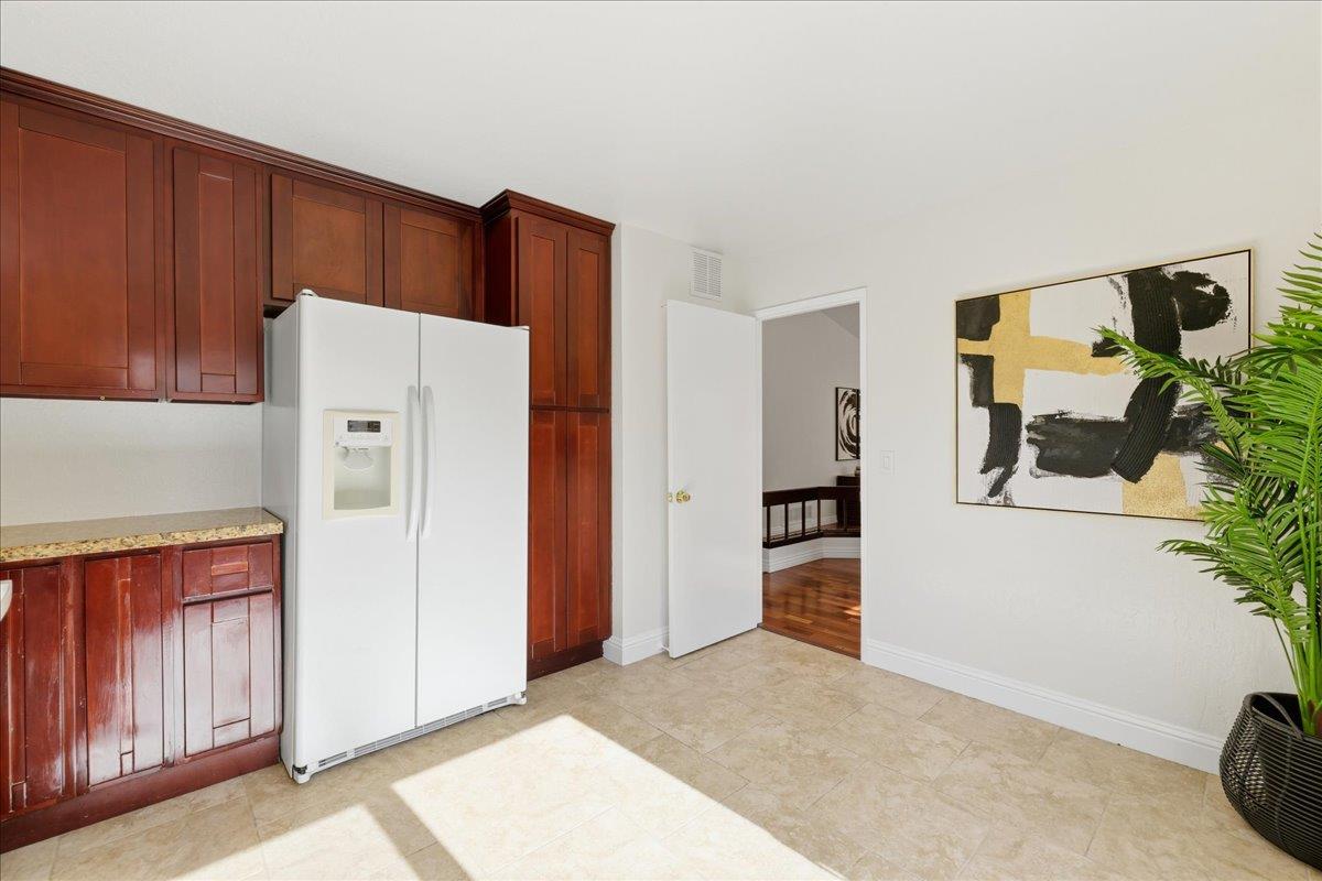 Detail Gallery Image 27 of 72 For 32 Lido Cir, Redwood City,  CA 94065 - 2 Beds | 2 Baths