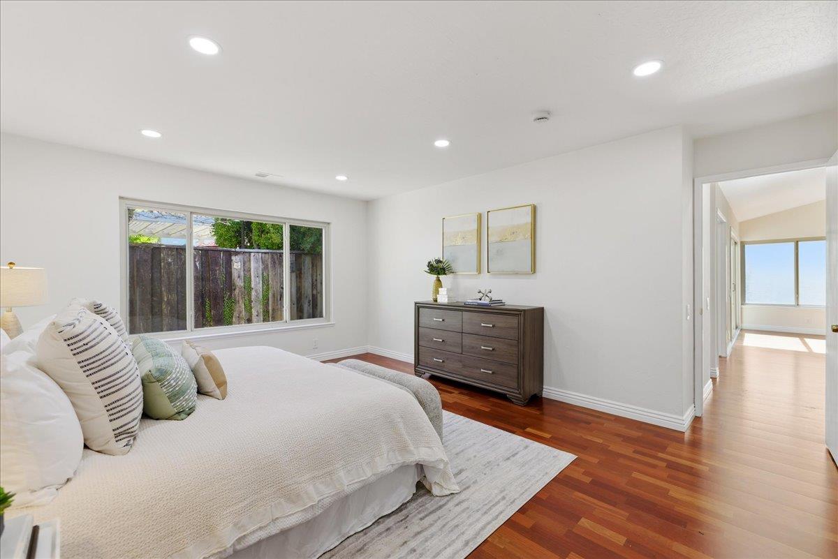 Detail Gallery Image 33 of 72 For 32 Lido Cir, Redwood City,  CA 94065 - 2 Beds | 2 Baths