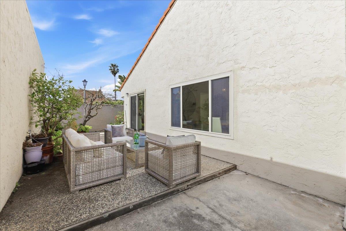 Detail Gallery Image 51 of 72 For 32 Lido Cir, Redwood City,  CA 94065 - 2 Beds | 2 Baths