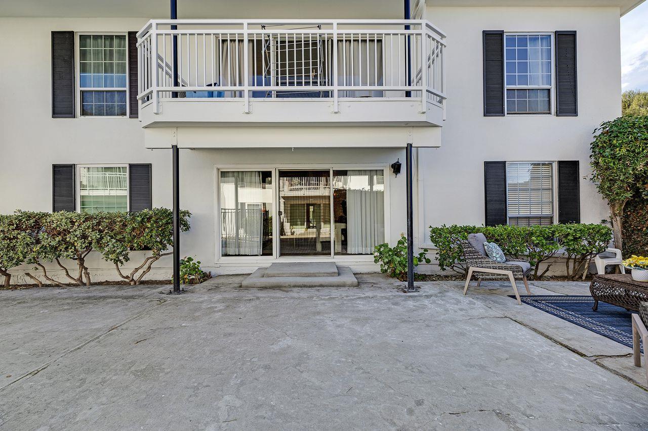 Detail Gallery Image 27 of 61 For 1945 Mount Vernon Ct #3,  Mountain View,  CA 94040 - 2 Beds | 2 Baths