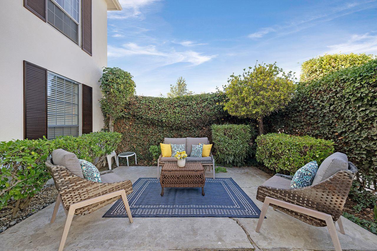Detail Gallery Image 31 of 61 For 1945 Mount Vernon Ct #3,  Mountain View,  CA 94040 - 2 Beds | 2 Baths