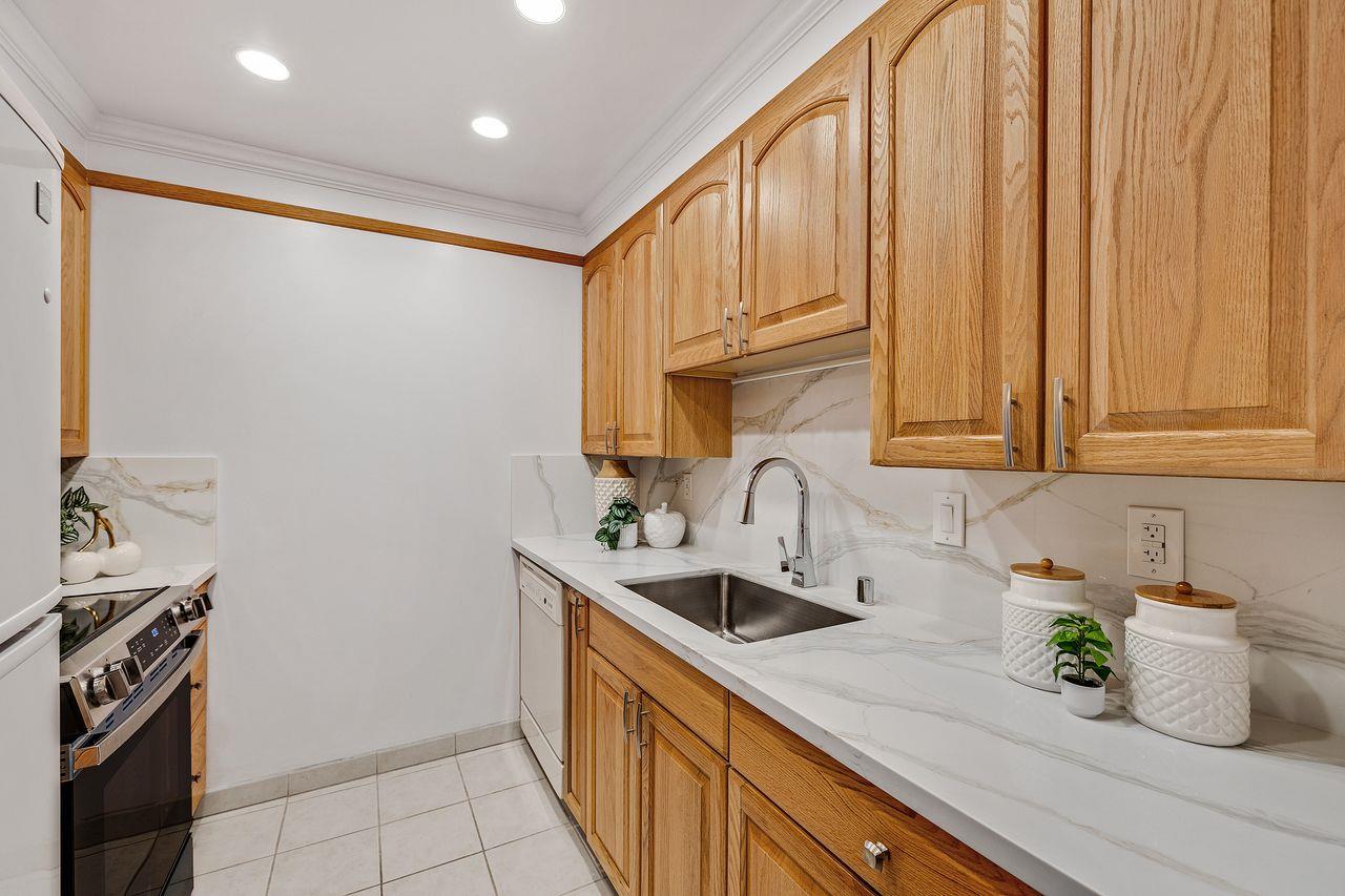 Detail Gallery Image 41 of 61 For 1945 Mount Vernon Ct #3,  Mountain View,  CA 94040 - 2 Beds | 2 Baths