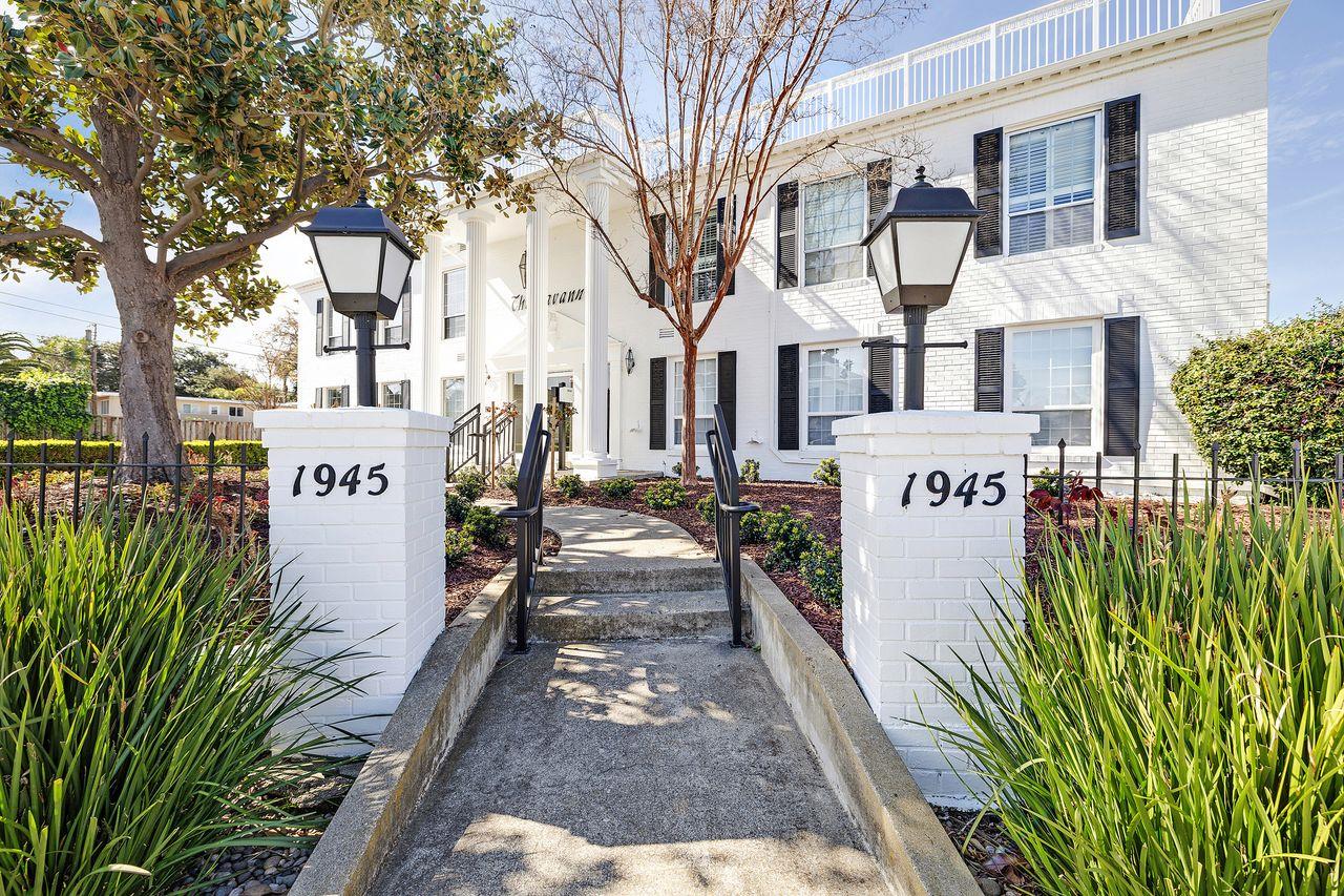 Detail Gallery Image 6 of 61 For 1945 Mount Vernon Ct #3,  Mountain View,  CA 94040 - 2 Beds | 2 Baths