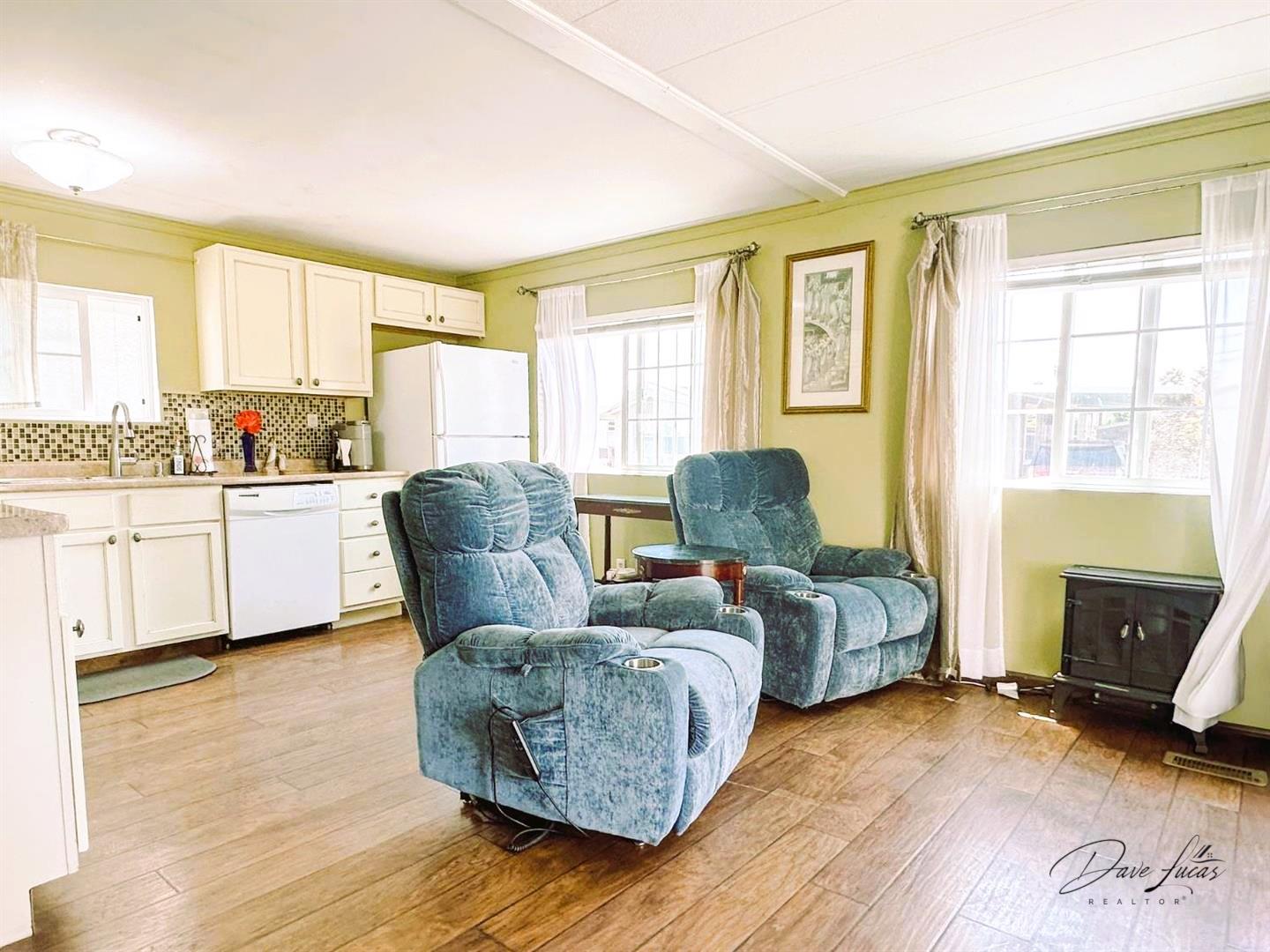 Detail Gallery Image 11 of 19 For 1146 Birch Ave #19,  Seaside,  CA 93955 - 2 Beds | 1/1 Baths