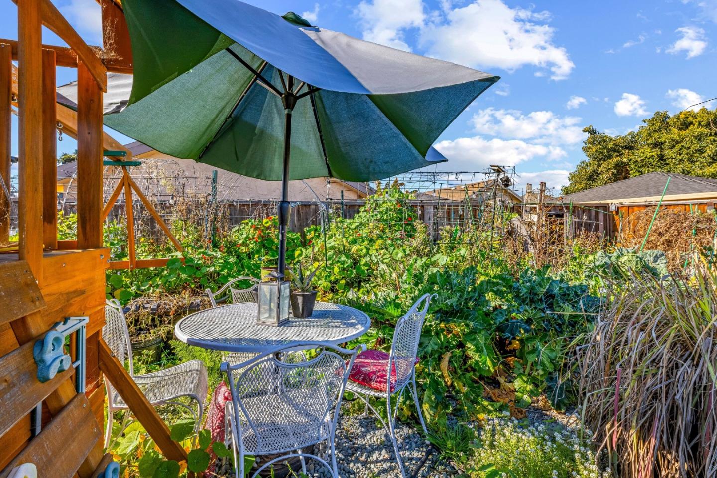 Detail Gallery Image 9 of 36 For 1365 Vine St, San Jose,  CA 95110 - 8 Beds | 3 Baths