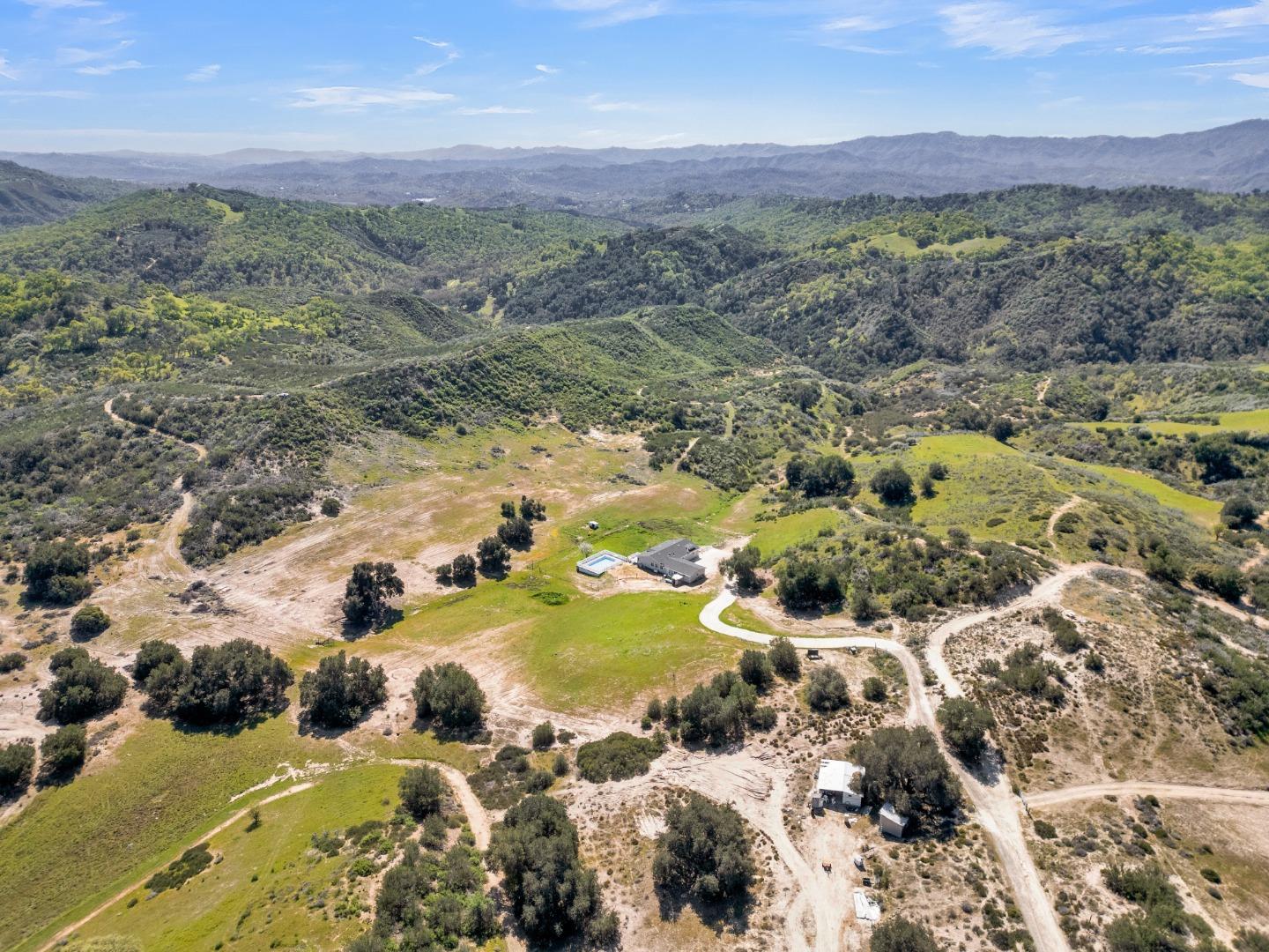 Detail Gallery Image 12 of 41 For 53330 Smith Rd, Bradley,  CA 93426 - 3 Beds | 2 Baths