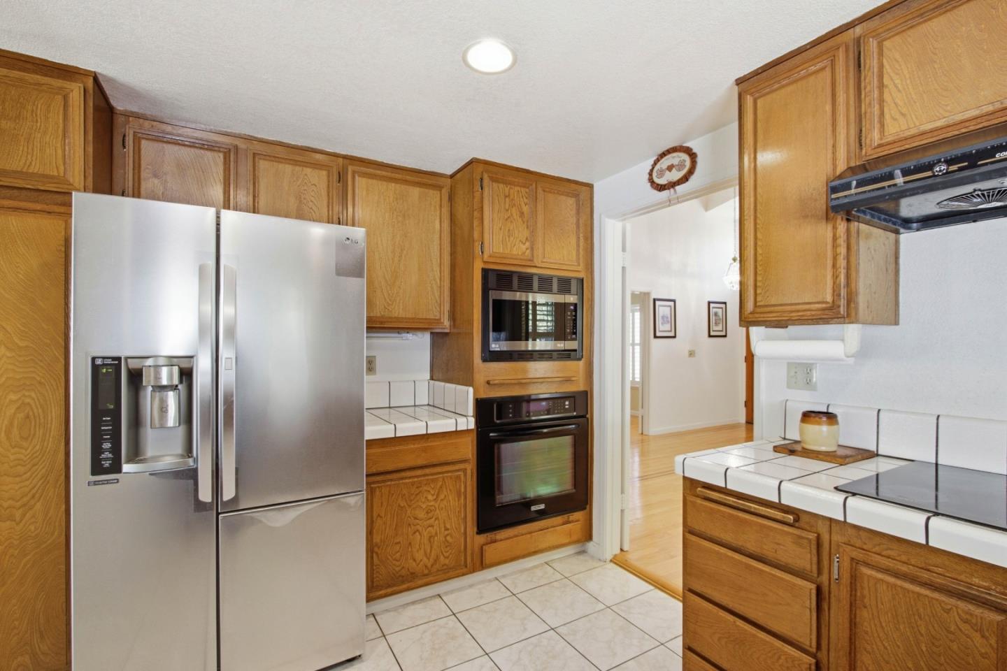 Detail Gallery Image 16 of 47 For 2836 Broken Oak Ct, San Jose,  CA 95148 - 4 Beds | 2 Baths