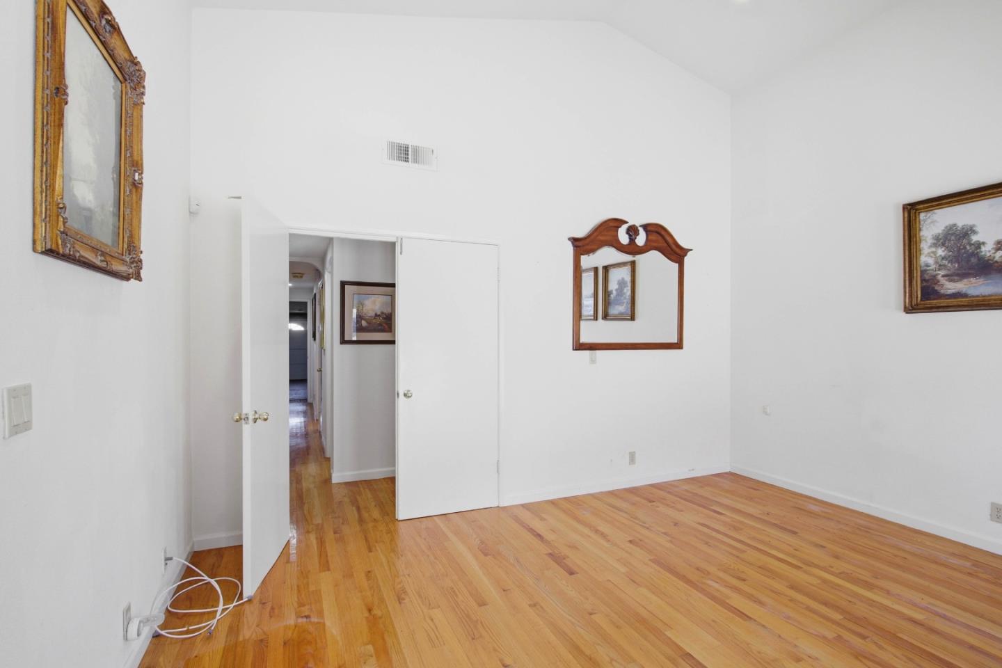 Detail Gallery Image 23 of 47 For 2836 Broken Oak Ct, San Jose,  CA 95148 - 4 Beds | 2 Baths